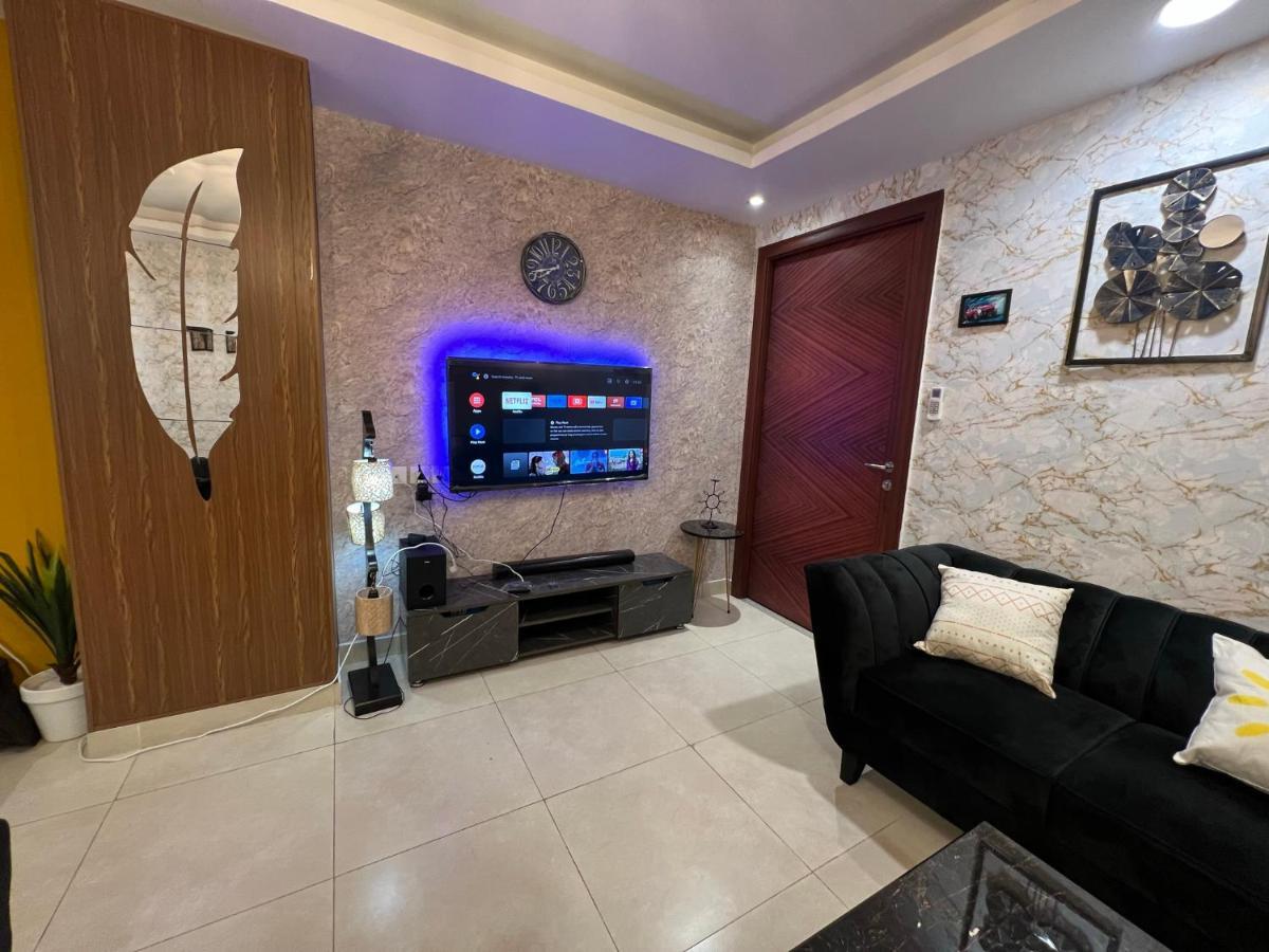 Sunset Luxury Gold Crest Mall Residency Лахор Экстерьер фото