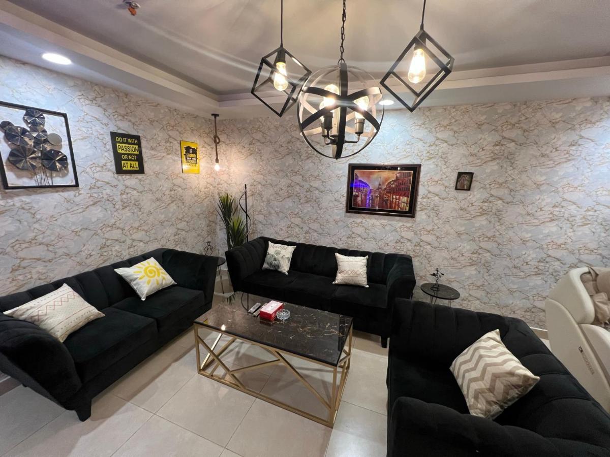 Sunset Luxury Gold Crest Mall Residency Лахор Экстерьер фото
