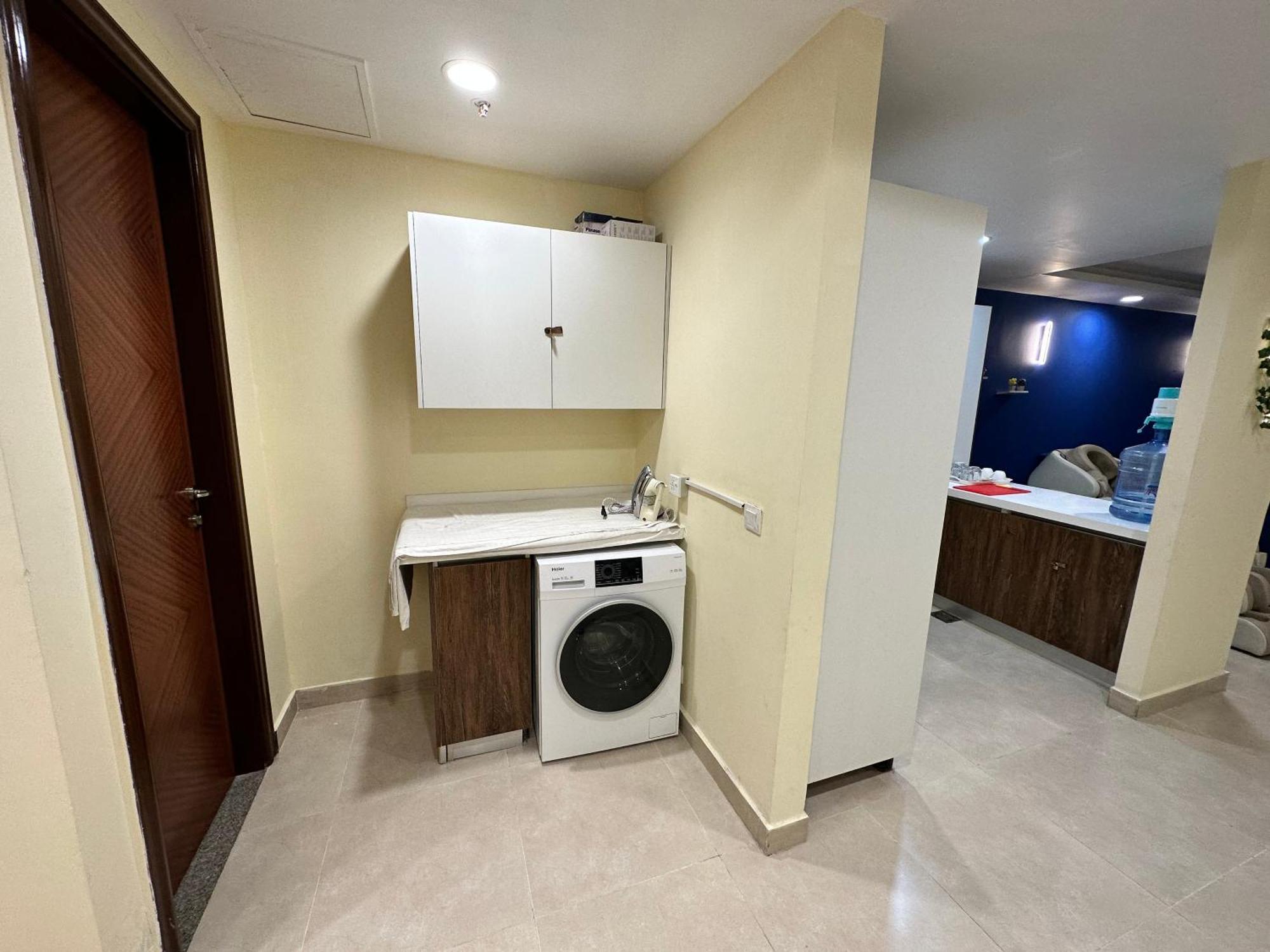 Sunset Luxury Gold Crest Mall Residency Лахор Экстерьер фото